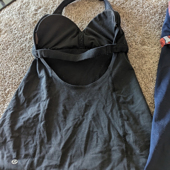 Lululemon halter top one - Picture 9 of 11